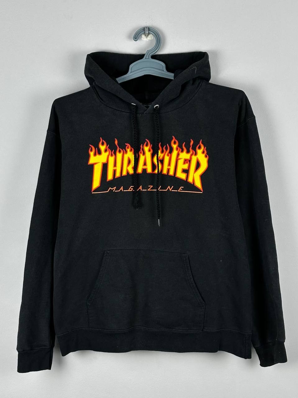 Thrasher Vintage Thrasher Black Flaming Logo Hoodie Skate Size US M / EU 48-50 / 2 - 1 Thumbnail