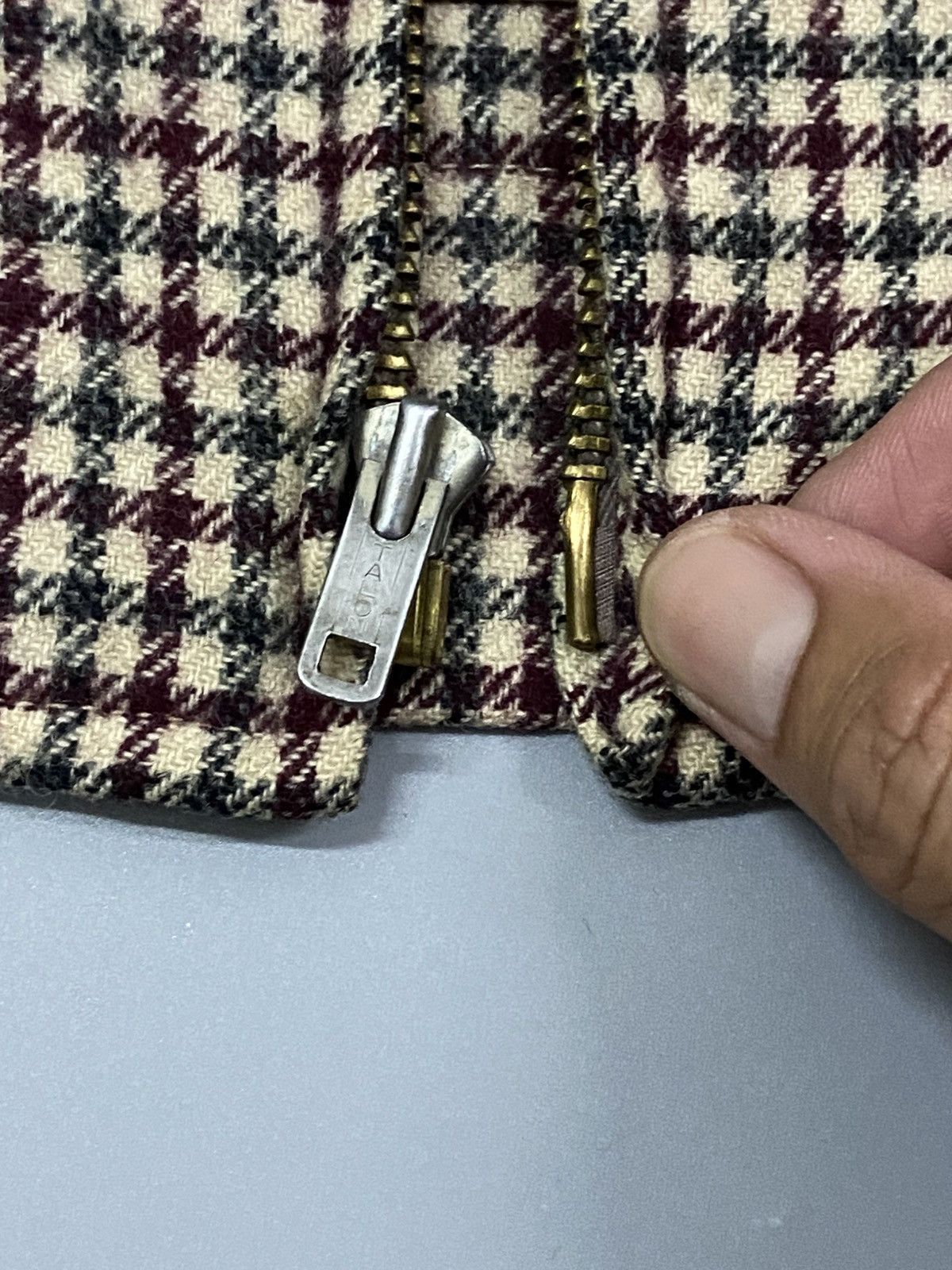 Pendleton Vintage 50's Pendleton wool houndstooth zippered jacket. Size US M / EU 48-50 / 2 - 13 Thumbnail