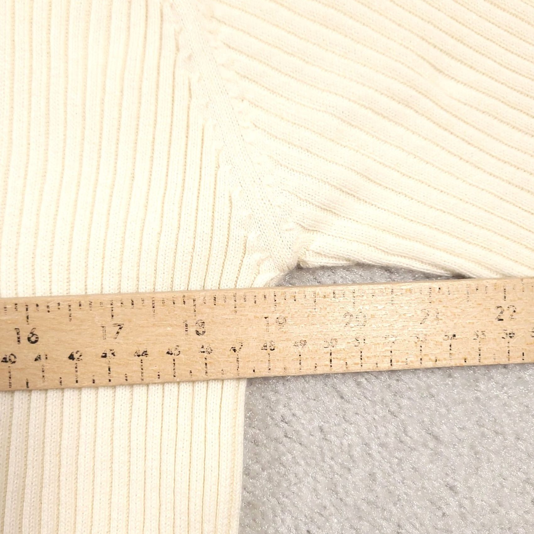 Vintage VINTAGE White Stag Ribbed Short Sleeve Top 22W Ivory Stretch Shoulder Pads Shirt Womens 22W Plus Vintage 80s 90s Classic Folk Bohemian Casual Workwear Size 3XL / US 20-22 - 3 Thumbnail