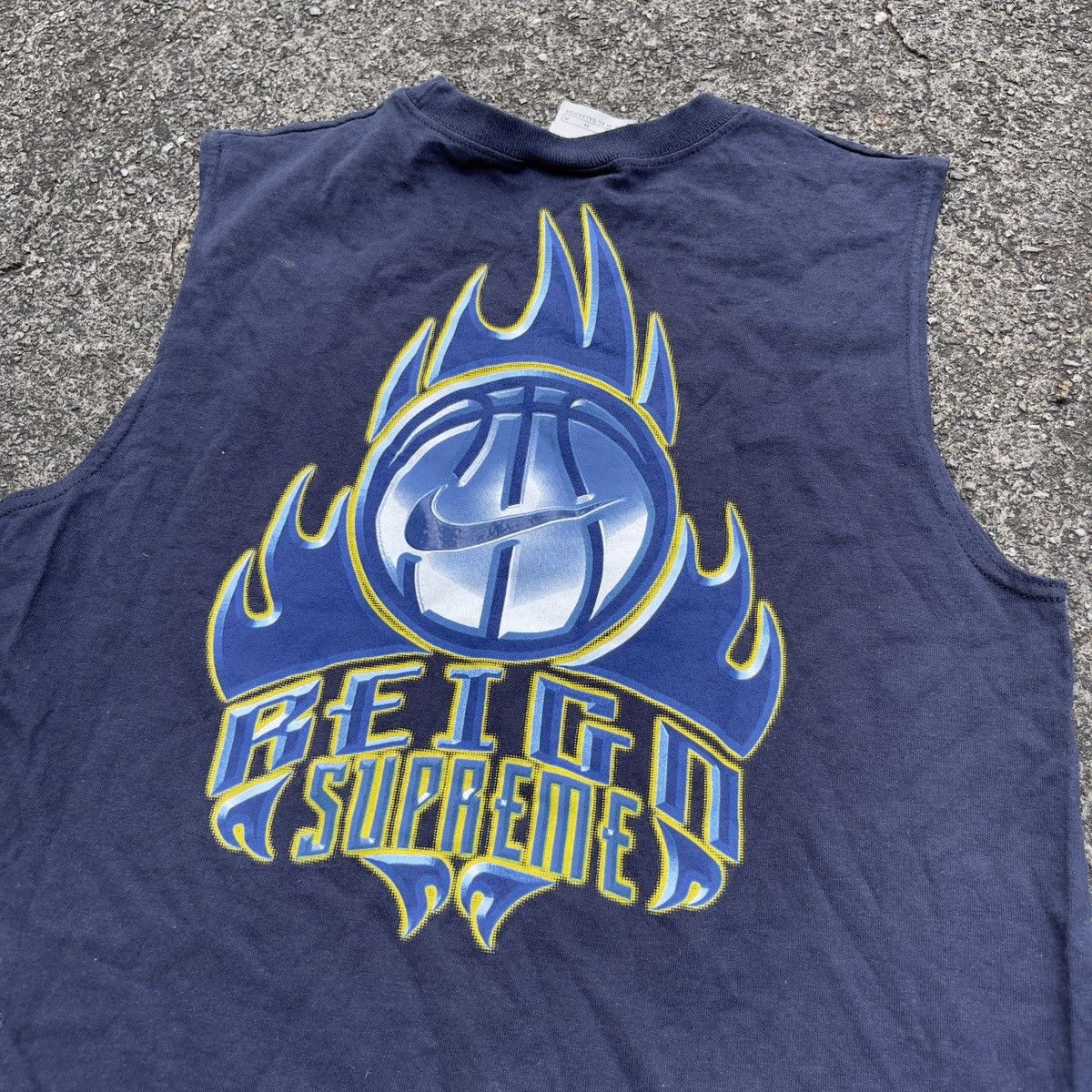 Nike × Vintage Vintage Y2K NIKE HOOPS REIGN SUPREME Shooter Shirt Size US M / EU 48-50 / 2 - 6 Thumbnail