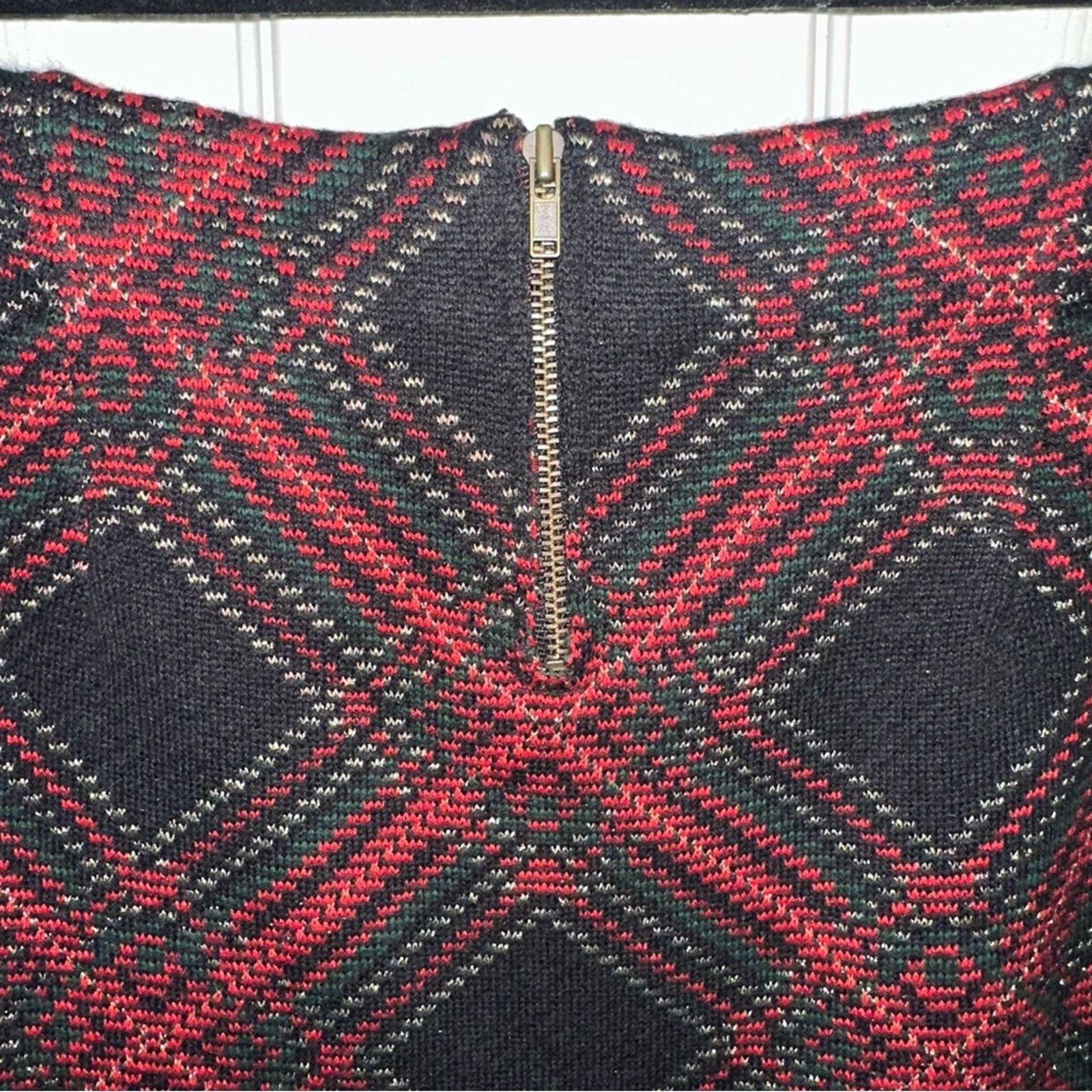 J.McLaughlin J. McLaughlin Plaid Pencil Mini Skirt Women’s size Medium Size 28" / US 6 / IT 42 - 8 Thumbnail
