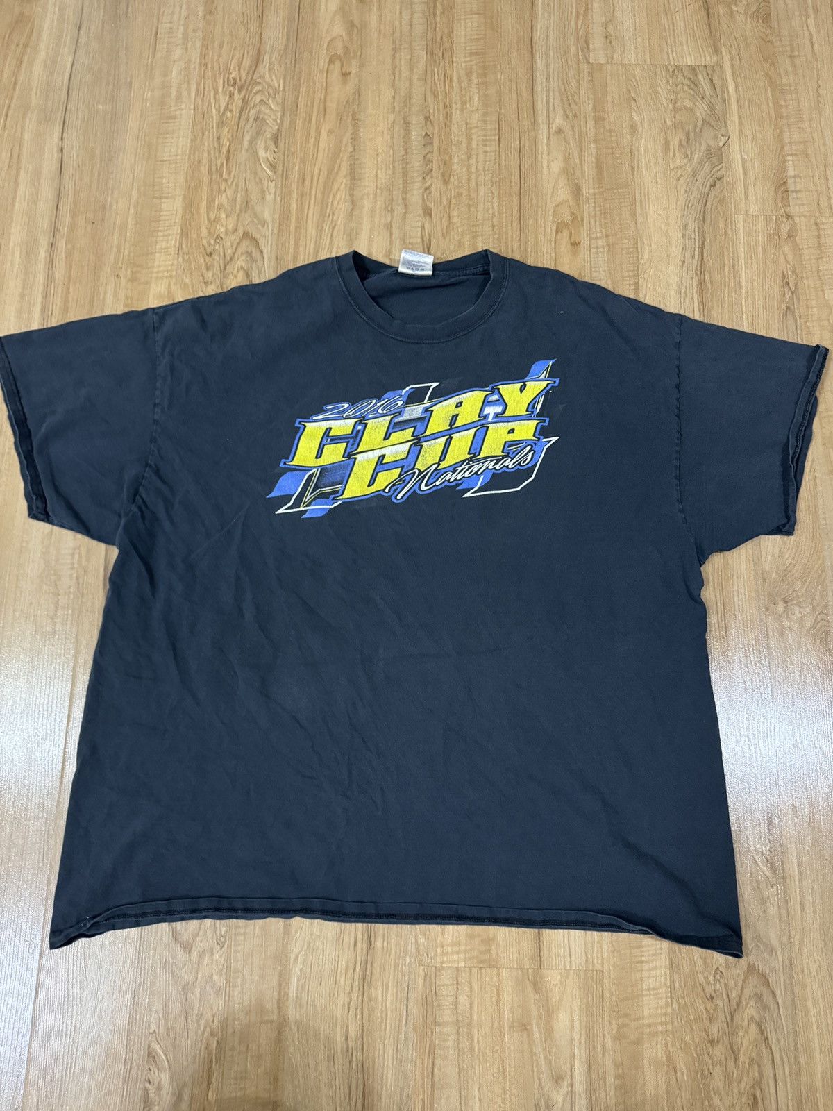 Vintage 2016 CLAY CUP TSHIRT Size US XXL / EU 58 / 5 - 4 Thumbnail