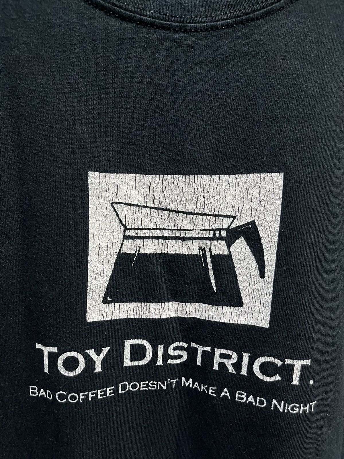 Vintage Toy District Bad Coffee Doesn’t Make A Bad Night Tee 00s Size US L / EU 52-54 / 3 - 2 Thumbnail