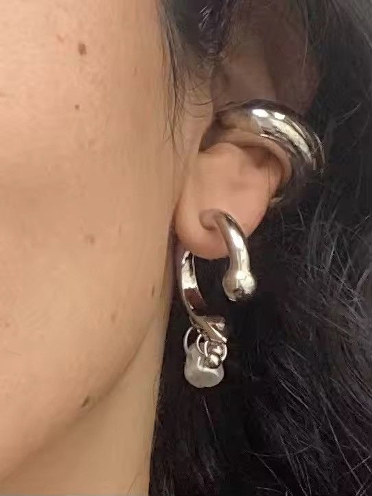 Japanese Brand × Vintage Chic pearl pendant earrings Size ONE SIZE - 1 Thumbnail