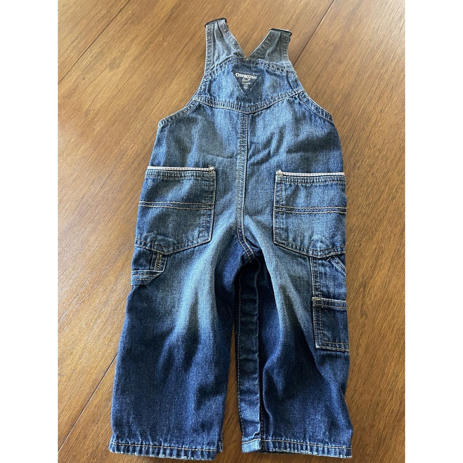 Oshkosh Vtg Clifford Big Red Dog Denim Overalls 12 M Soccer Osh Kosh Size ONE SIZE - 5 Thumbnail