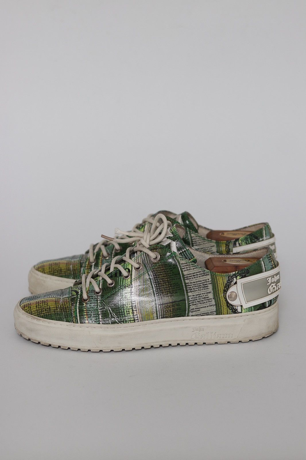 John Galliano JOHN GALLIANO Newspaper Print Leather Sneakers Size US 9 / EU 42 - 4 Thumbnail
