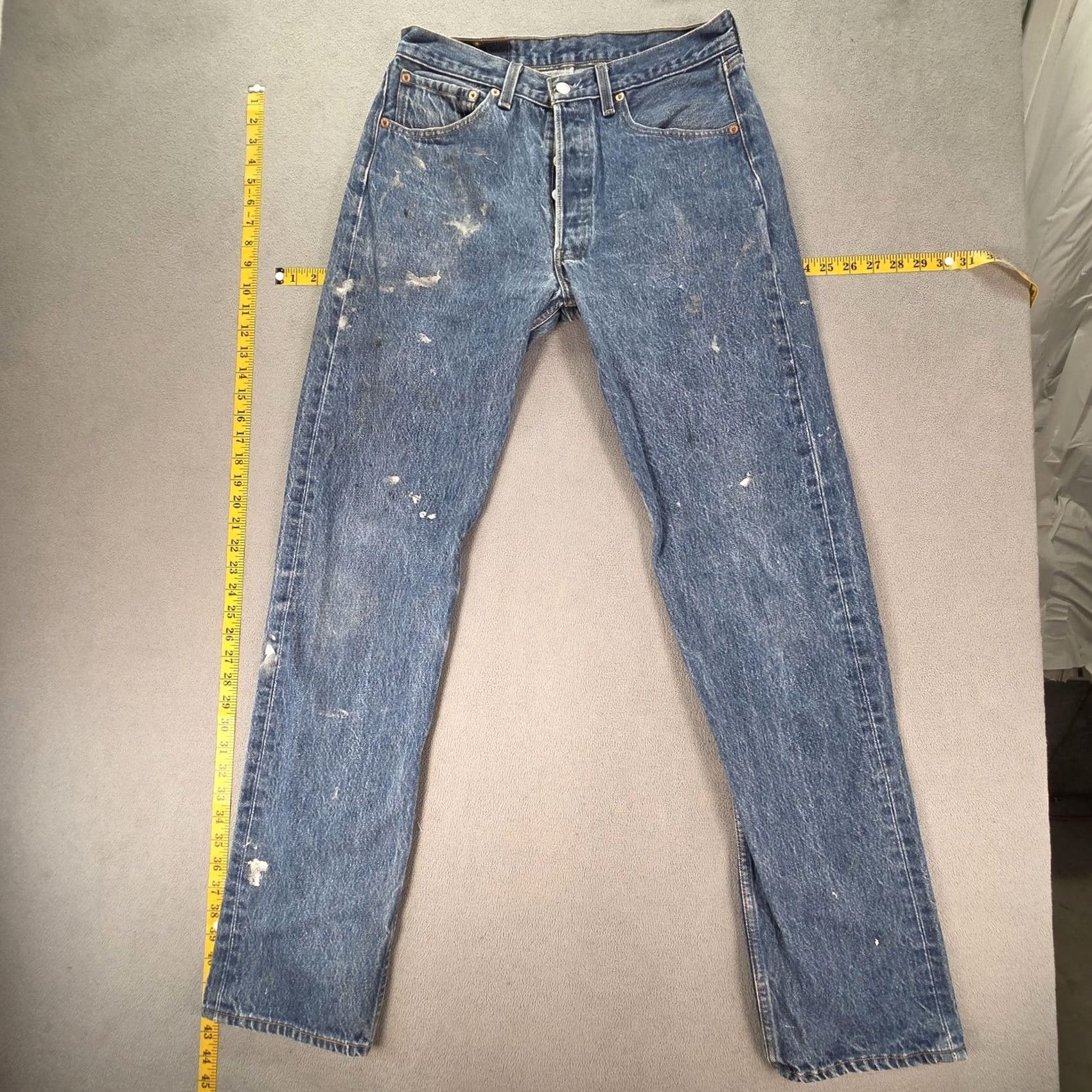 Levi's VINTAGE Levi's 501 Jeans Mens Blue Wash Straight Button Fly 30x33 USA 90s Fit Regular Mens Size US 30 / EU 46 - 2 Thumbnail