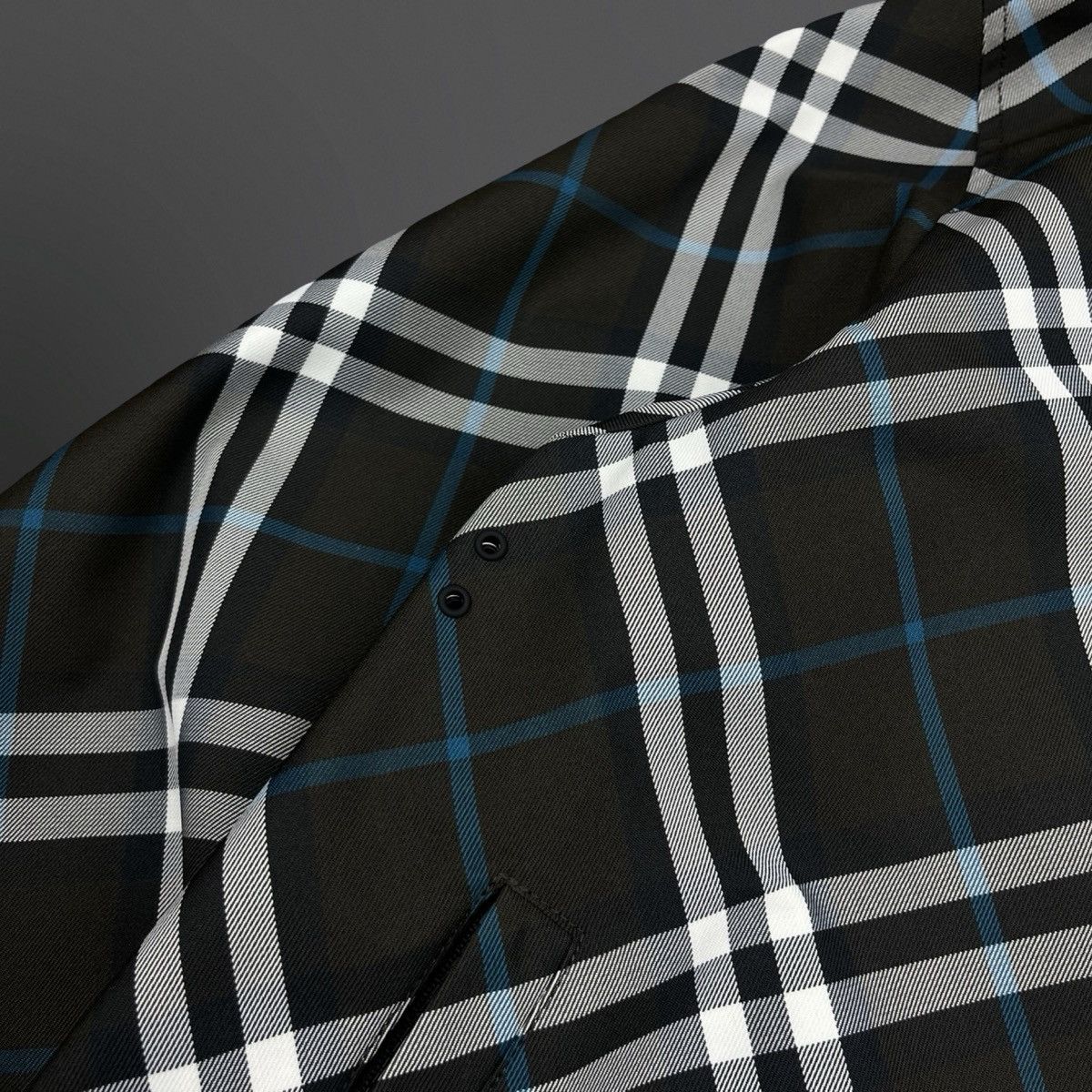 Burberry Burberry Reversible Jacket – Check / Black – Size Large Size US L / EU 52-54 / 3 - 5 Thumbnail