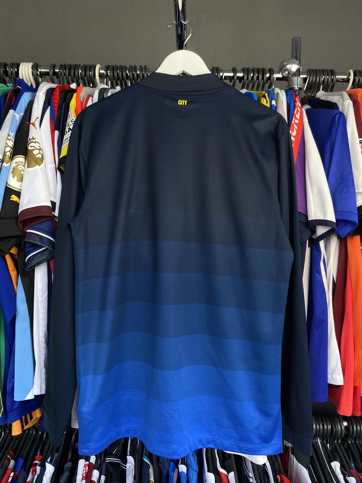 Nike 2014/15 NIKE MANCHESTER CITY AWAY SOCCER FOOTBALL JERSEY Size US M / EU 48-50 / 2 - 2 Thumbnail