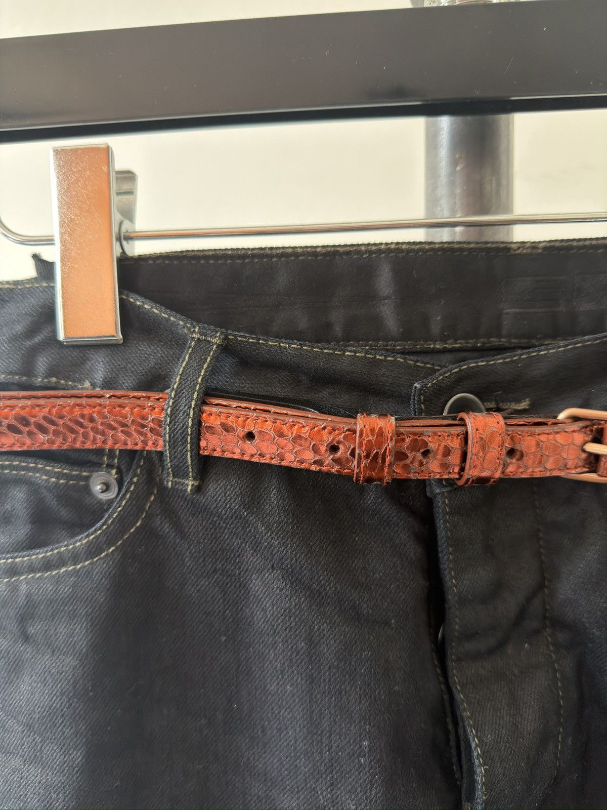 Helmut Lang AW04 Irridescent-Red Snake-Embossed Belt Size ONE SIZE - 2 Thumbnail