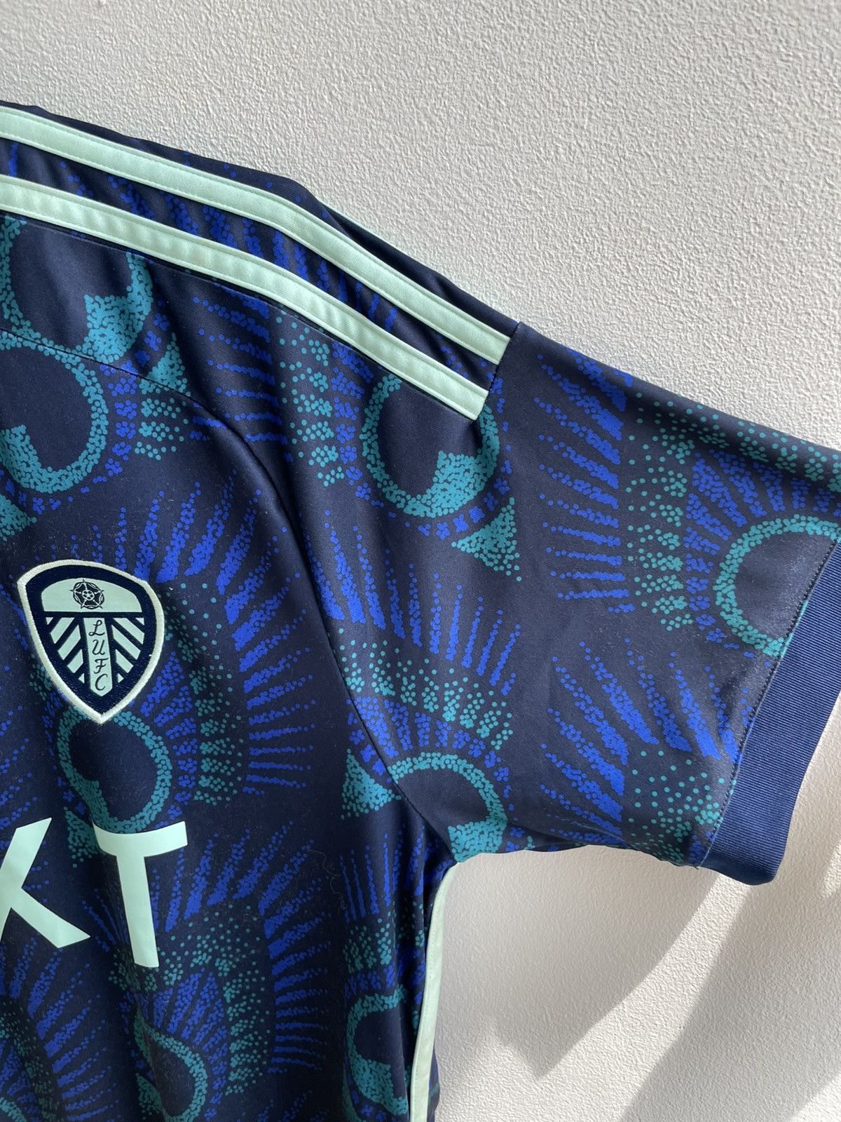 Vintage Leeds United 2023 2024 Away Football Jersey Soccer Shirt Size US L / EU 52-54 / 3 - 8 Thumbnail