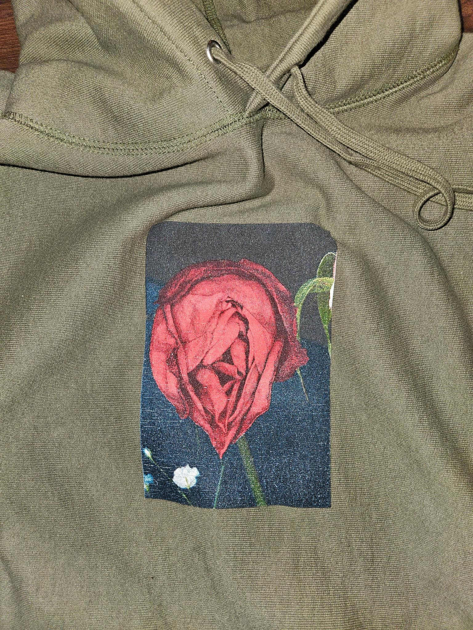 Supreme Supreme x Araki Rose Hoodie Size US M / EU 48-50 / 2 - 2 Thumbnail