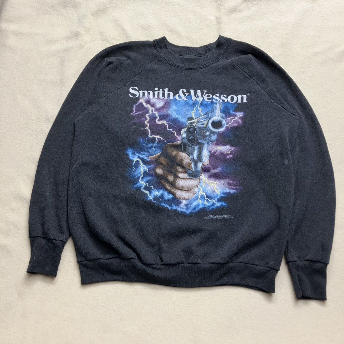 Harley Davidson 90’s smith and wesson 3D emblem sweatshirt lightning pistol Size US L / EU 52-54 / 3 - 2 Thumbnail