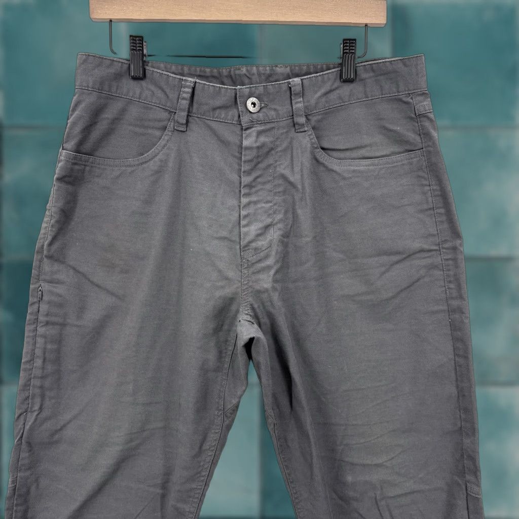The North Face The North Face Pants Mens 32 Short Gray Stretch Canvas Chino Outdoor Hiking Camp Size US 32 / EU 48 - 1 Thumbnail