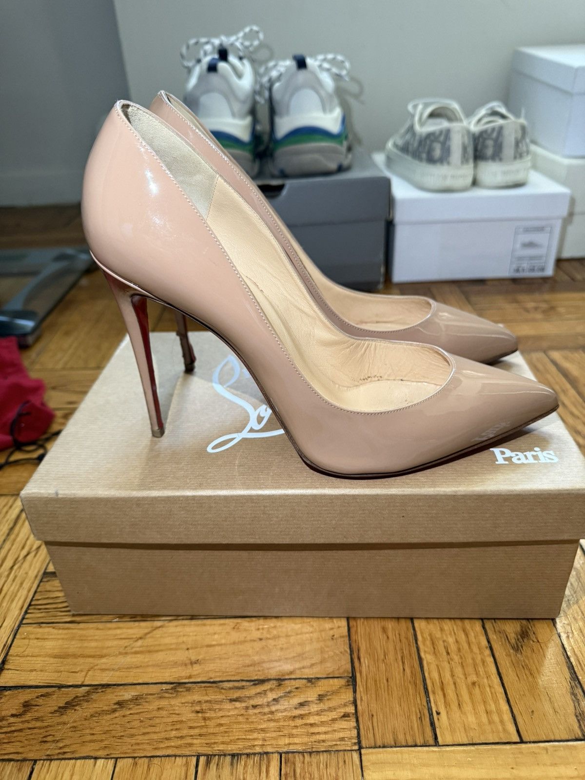 Christian Louboutin Christian Louboutin So Kate Patent Pointed-Toe Red Sole Pump Size US 10.5 / IT 40.5 - 2 Thumbnail