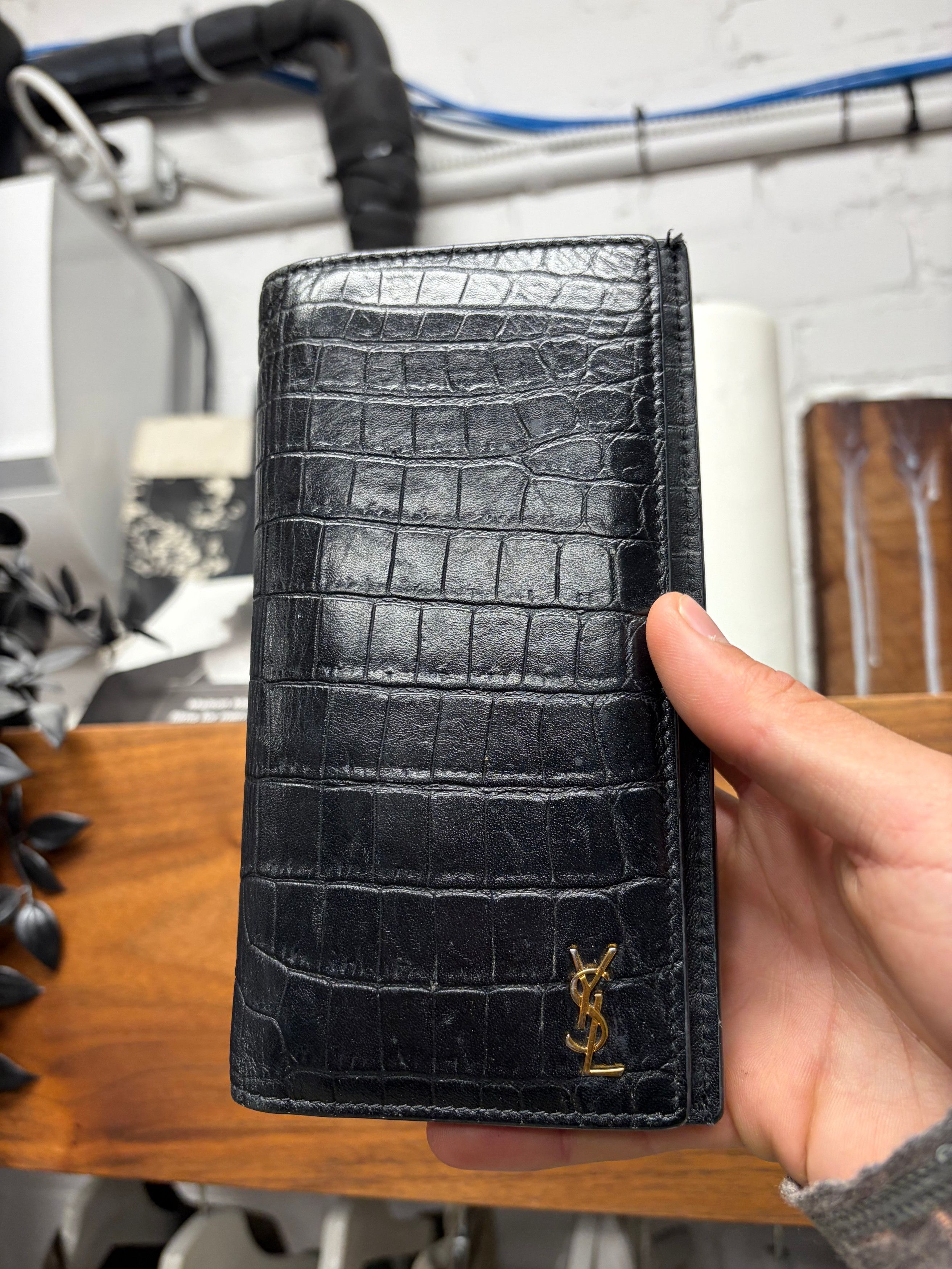 Saint Laurent Paris Saint Laurent Crocodile Embossed Leather Long Wallet Size ONE SIZE - 1 Thumbnail