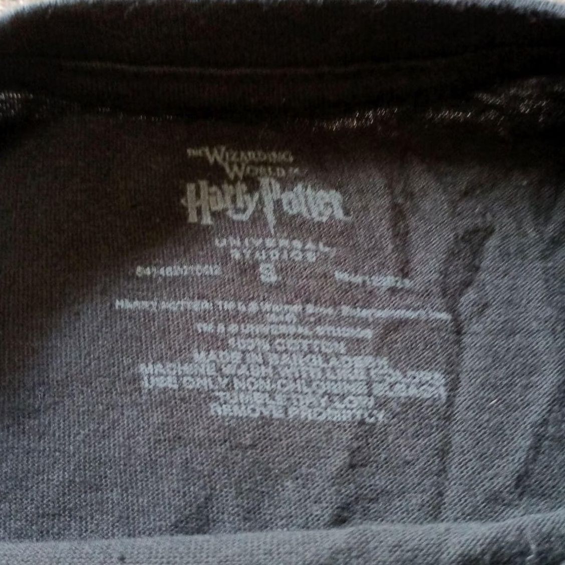 Vintage VINTAGE Harry Potter Dobby t-shirt Mens Shirt Small Black 00s Movie Graphic Print Size US S / EU 44-46 / 1 - 3 Thumbnail