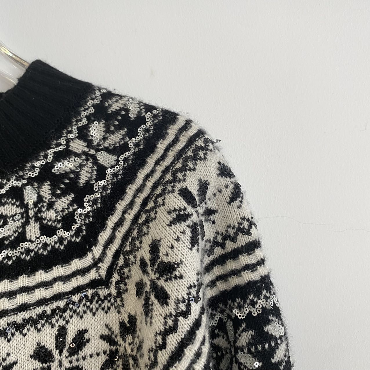 Chanel Chanel Black Sequin Heavy Cashmere Knit Sweater K26WX Size XXS / US 00 / IT 34 - 4 Thumbnail