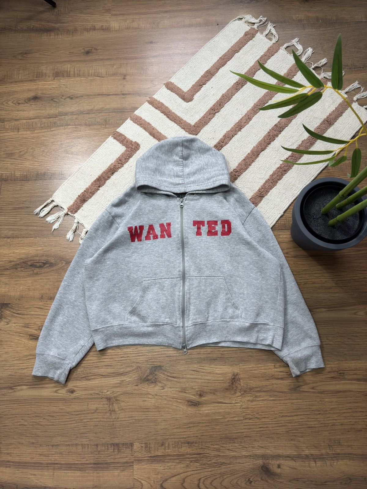 Vintage WANTED NO BOUNDARIES BOXY FIT ZIP HOODIE Size M / US 6-8 / IT 42-44 - 1 Thumbnail