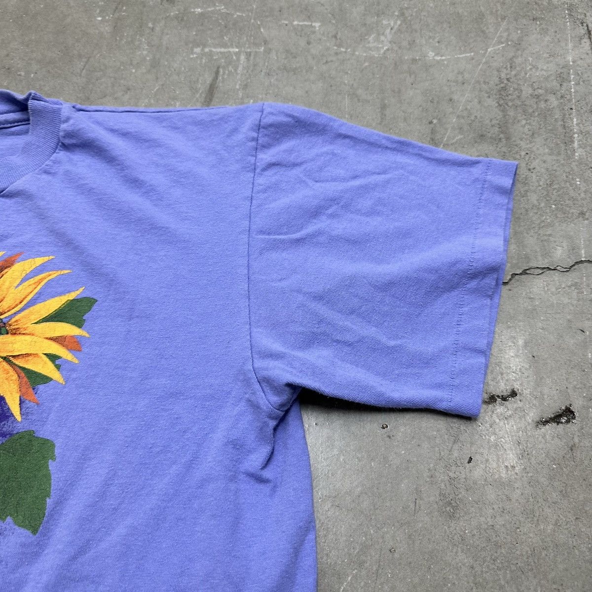 Japanese Brand × Vintage Vintage 90s Nature Flower Lavender Sunflower Tee Size US L / EU 52-54 / 3 - 4 Thumbnail