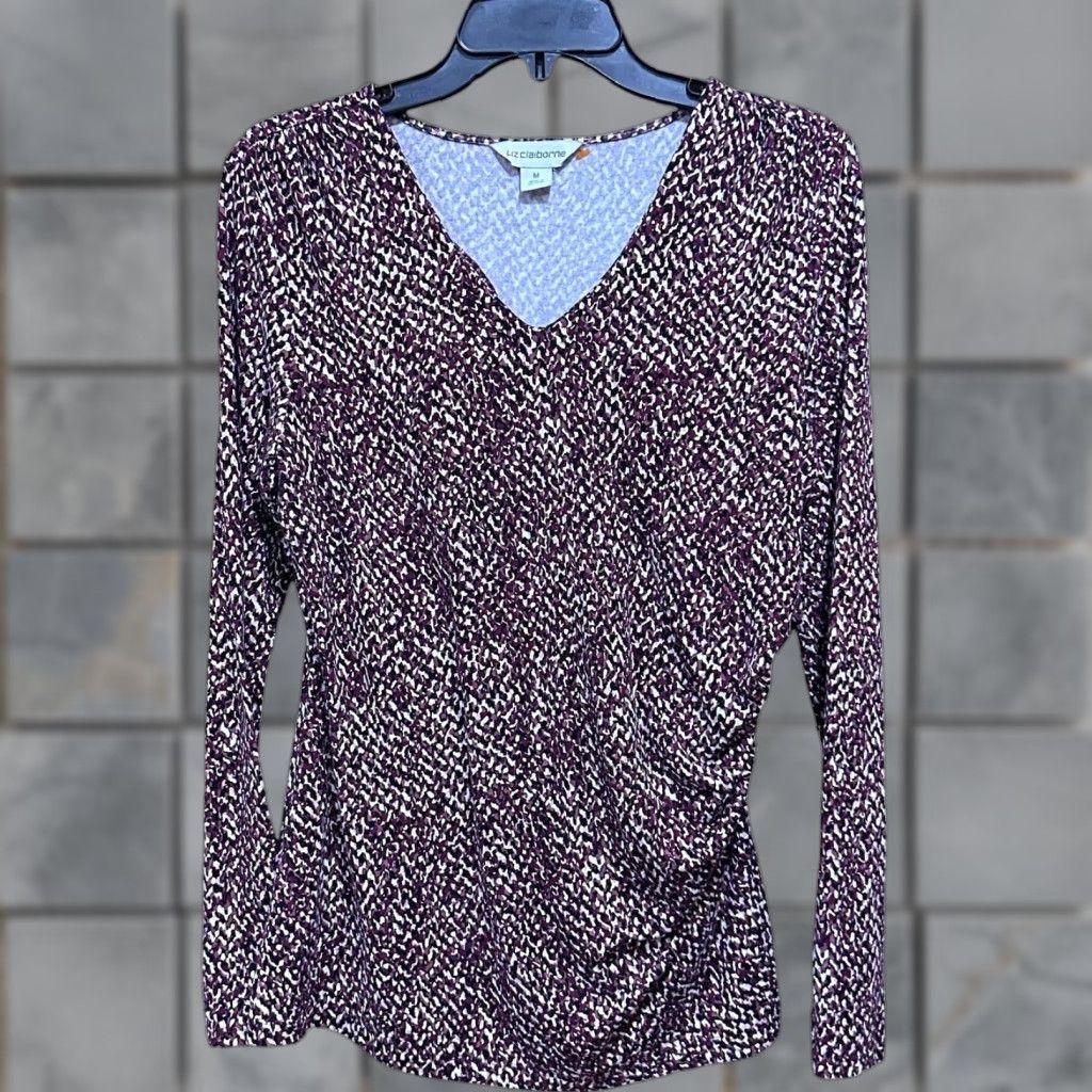 Liz Claiborne Liz Claiborne Shirt Women M Burgundy Pink V-Neck Long Sleeve Stretch Knit Size M / US 6-8 / IT 42-44 - 1 Thumbnail