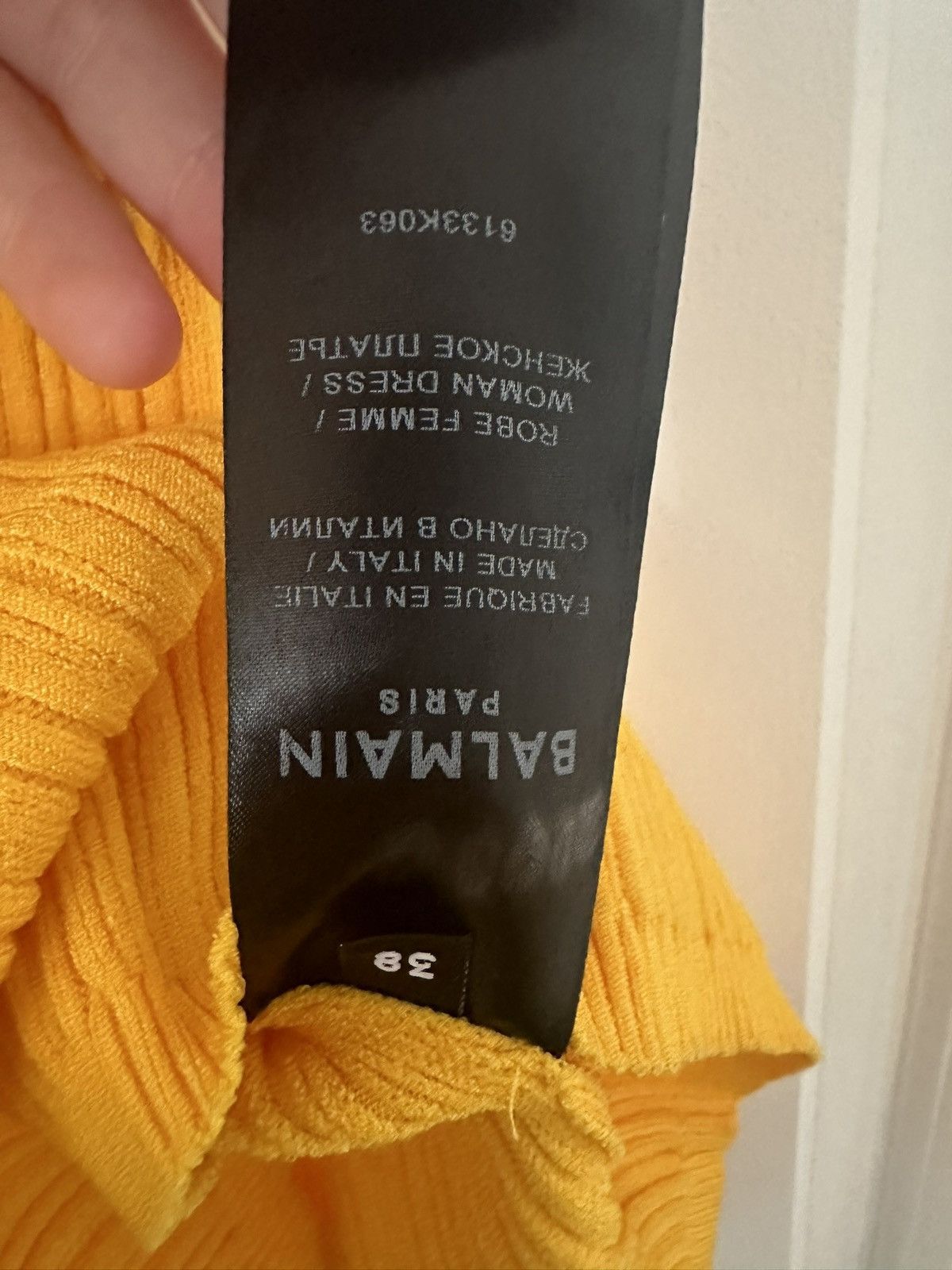 Balmain Brand New Balmain Yellow Cut-Out Knit Dress - Size 38 Size S / US 4 / IT 40 - 3 Thumbnail