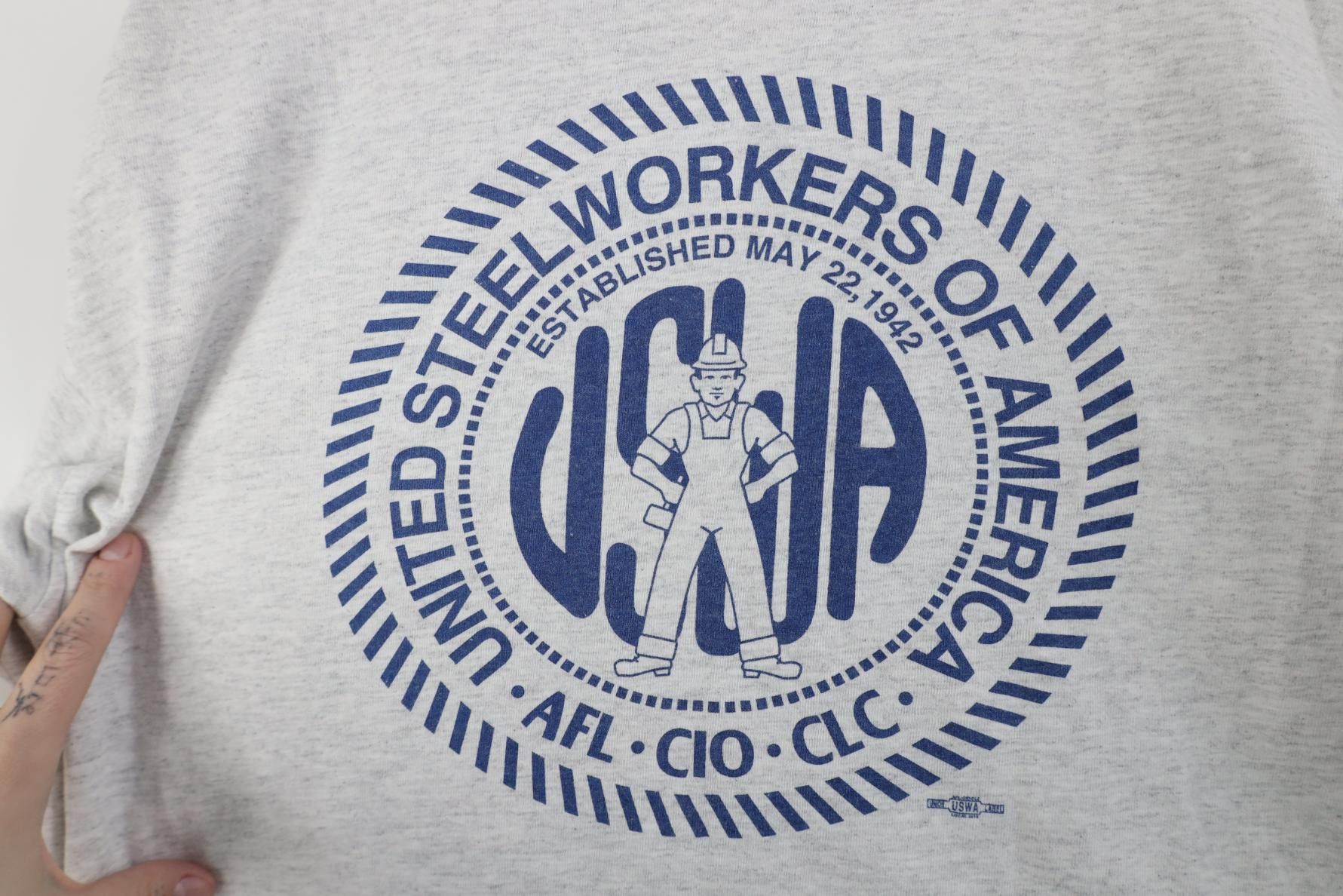 Vintage Vintage 90s Union United Steelworkers of America T-Shirt Size US L / EU 52-54 / 3 - 10 Thumbnail