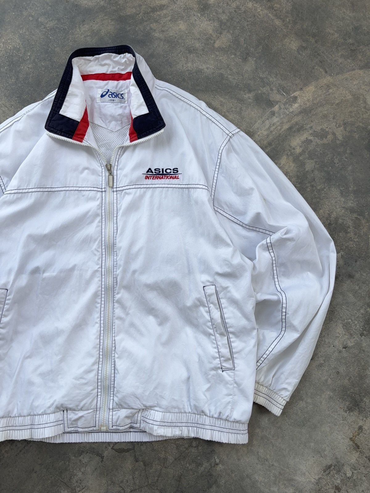 Asics Asics International Vintage White Windbreaker Jacket Size US XL / EU 56 / 4 - 7 Thumbnail