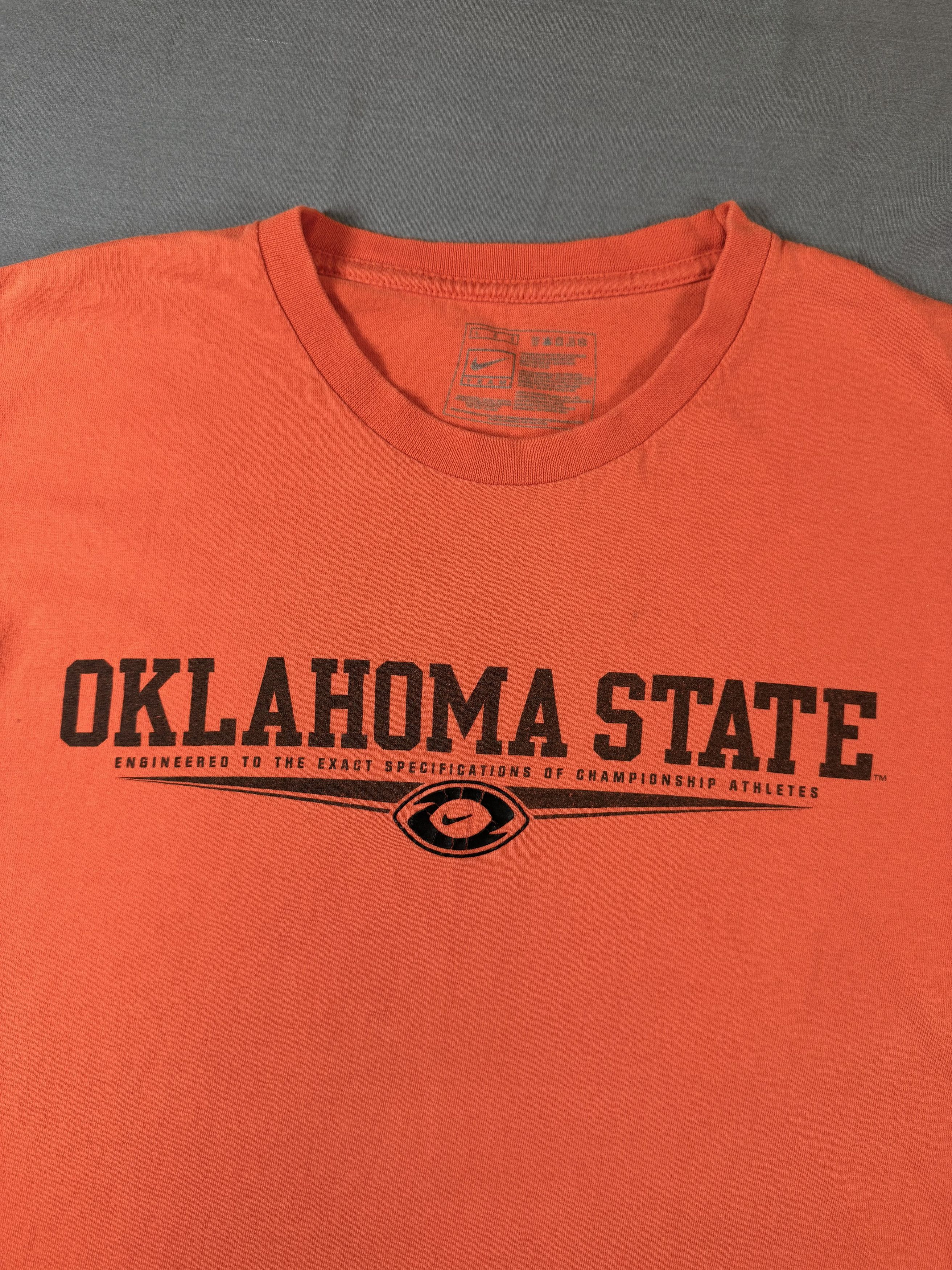Nike Vintage Y2K Oklahoma State Cowboys Nike Graphic T-shirt Size US L / EU 52-54 / 3 - 2 Thumbnail