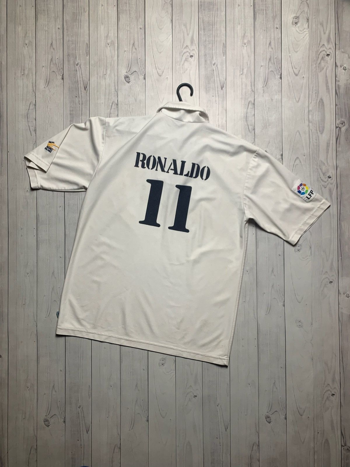 Other Vintage rare tee ronaldo 11 Siemens mobile size M white Size US M / EU 48-50 / 2 - 1 Thumbnail