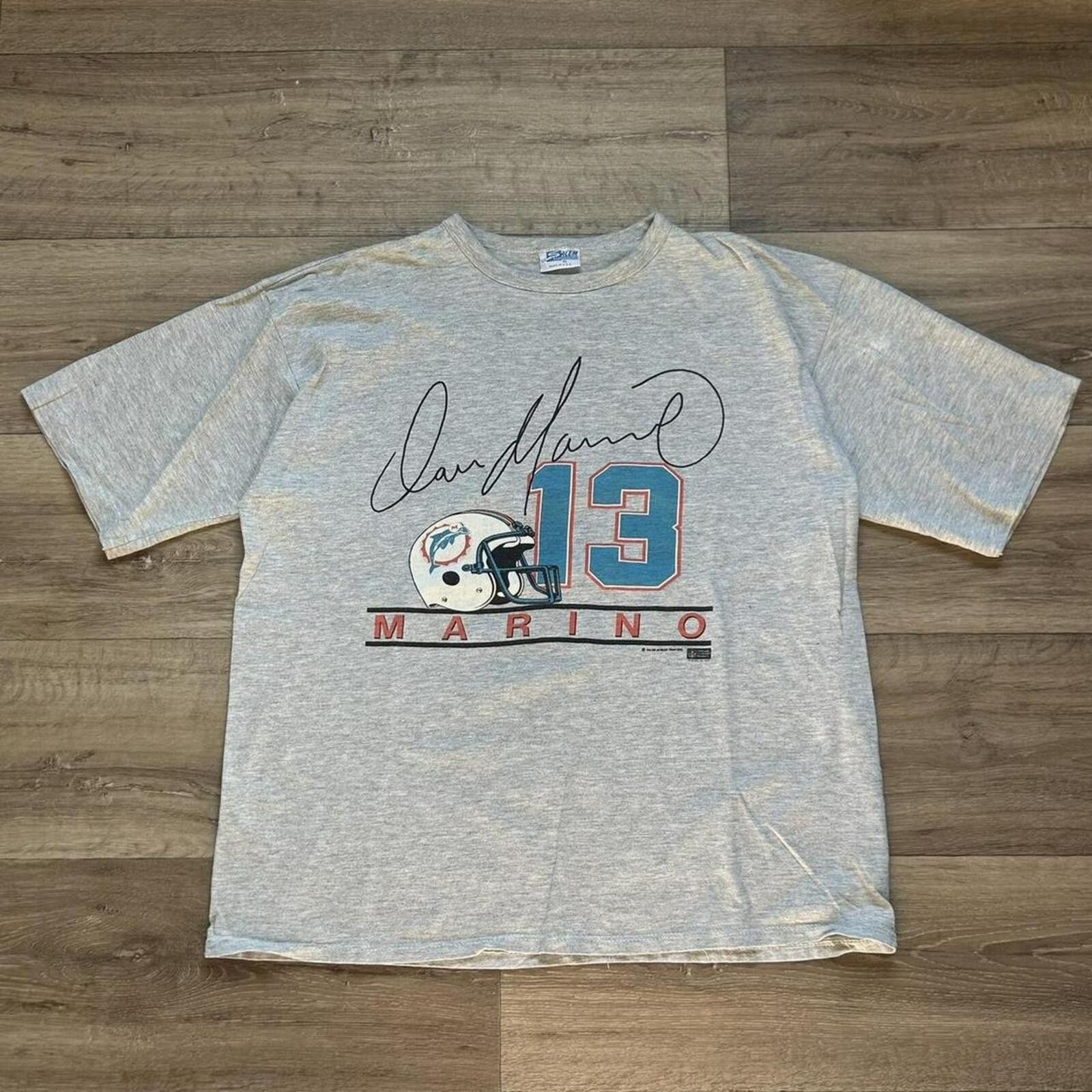 Salem Sportswear Vintage 90’s Miami Dolphins Football Helmet t shirt Salem XL Size US XL / EU 56 / 4 - 1 Thumbnail