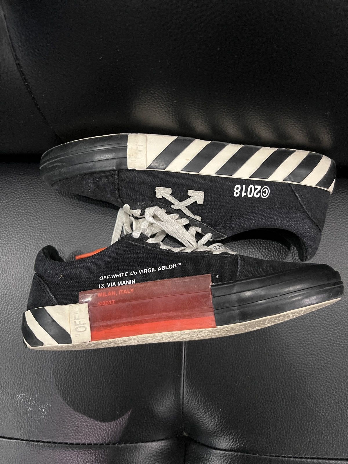 Off-White Off-White by Virgil Abloh SS18 Arrow Canvas Sneakers Size US 7.5 / EU 40-41 - 8 Thumbnail