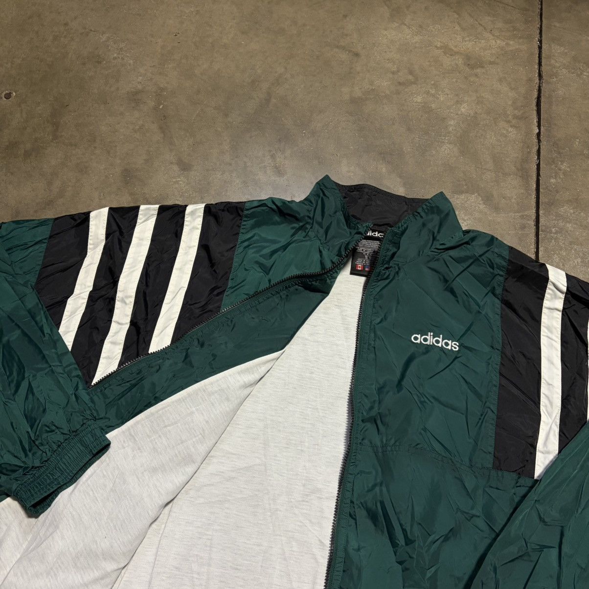 Adidas Vintage 90s Adidas Windbreaker Jacket Track Lightweight Zip Size US XL / EU 56 / 4 - 9 Thumbnail