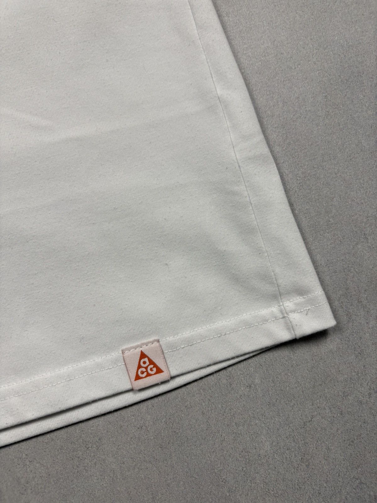 Nike ACG Nike ACG The Wild Woods of Wildwood Graphic White T-Shirt M Size US M / EU 48-50 / 2 - 9 Thumbnail