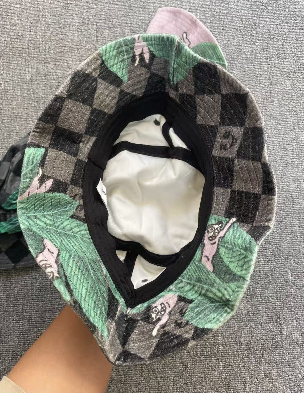 Billionaire Boys Club BBC ICECREAM Pearl Velvet Flying Dog Bucket Hat Size ONE SIZE - 6 Thumbnail
