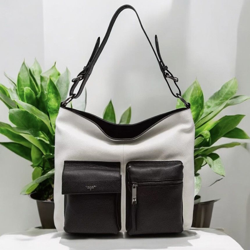 Other Tahari Chelsea white and black large leather bucket bag Size ONE SIZE - 1 Thumbnail