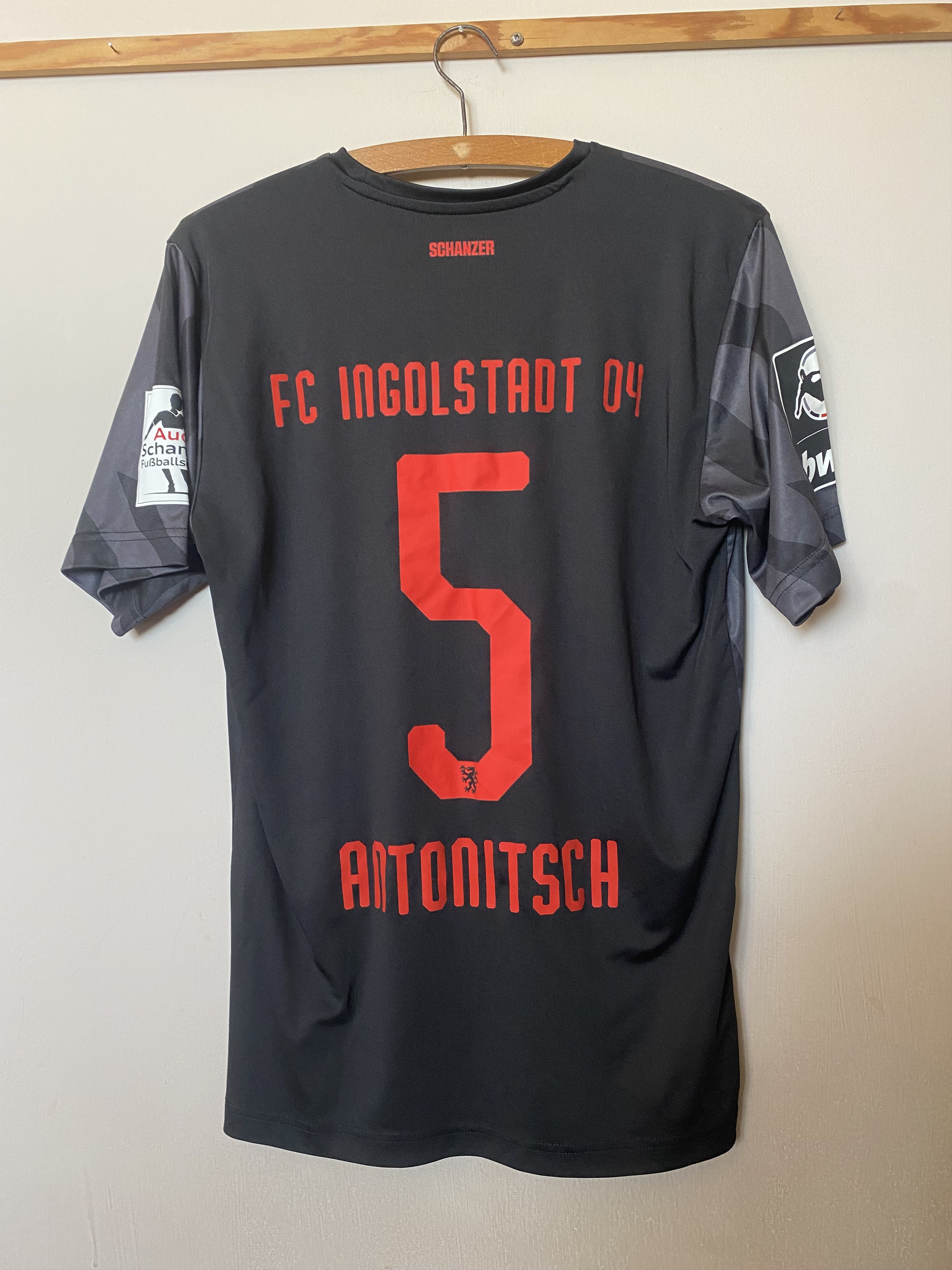 Puma FC INGOLSTADT - 2019 - 2020 - Puma - M - UNIQUE Size US M / EU 48-50 / 2 - 2 Thumbnail