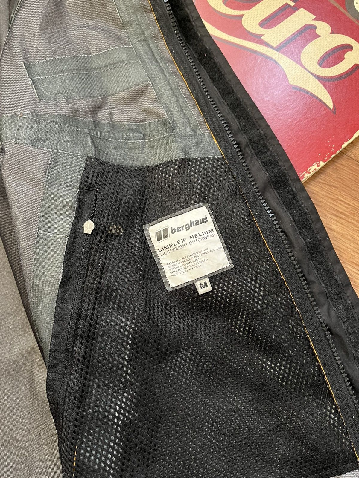 Goretex Vintage Berghaus Gore-Tex Simplex Technology Jacket Size US M / EU 48-50 / 2 - 6 Thumbnail