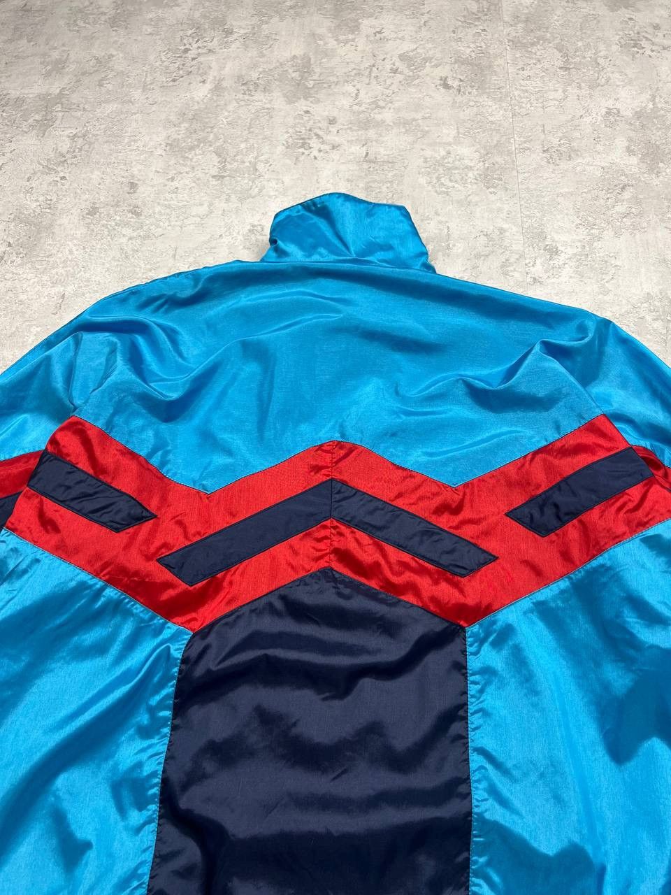 Adidas Vintage Adidas Track Jacket Windbreaker Y2K Size US L / EU 52-54 / 3 - 13 Thumbnail