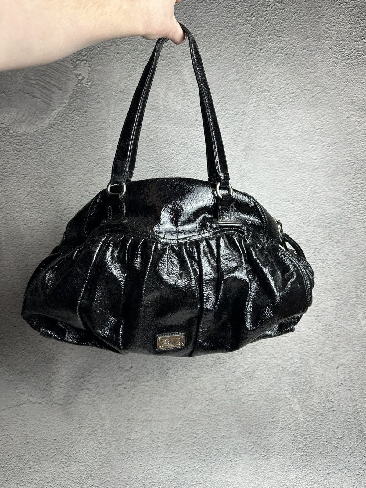 Moschino Moschino Black Patent Shoulder Bag Luxury Distressed Y2K SK8 Size ONE SIZE - 2 Thumbnail