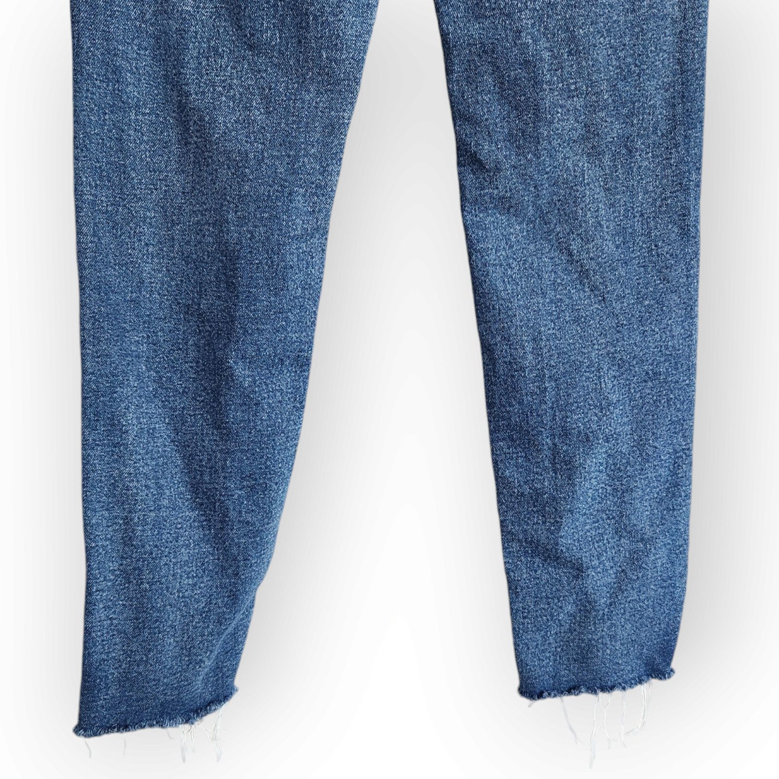 American Eagle Outfitters American Eagle High Waisted Ripped Mom Jeans 2 Size 26" / US 2 / IT 38 - 6 Thumbnail