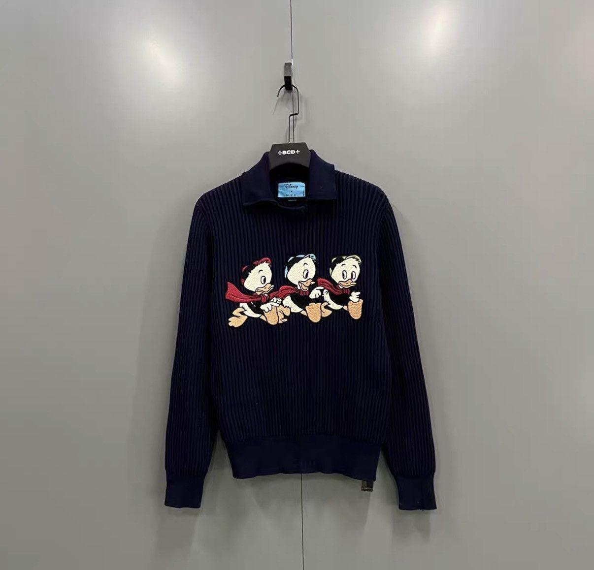 Gucci GUCCI x Disney Donald Duck Embroidered Knit Sweater J41 Size US S / EU 44-46 / 1 - 1 Thumbnail