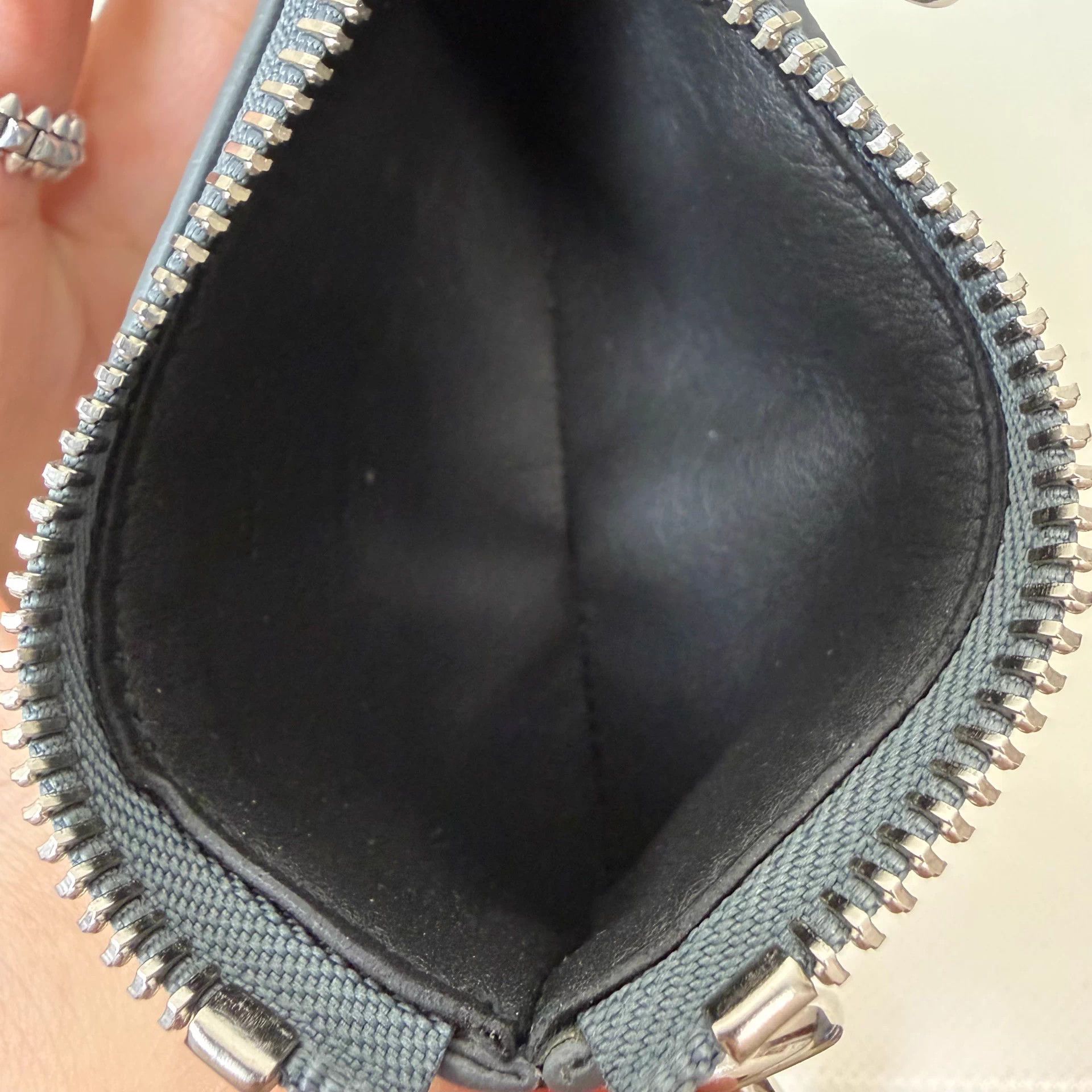 Louis Vuitton LV Slate Blue Leather Monogram Zipper Coin Purse Men's Size ONE SIZE - 6 Thumbnail