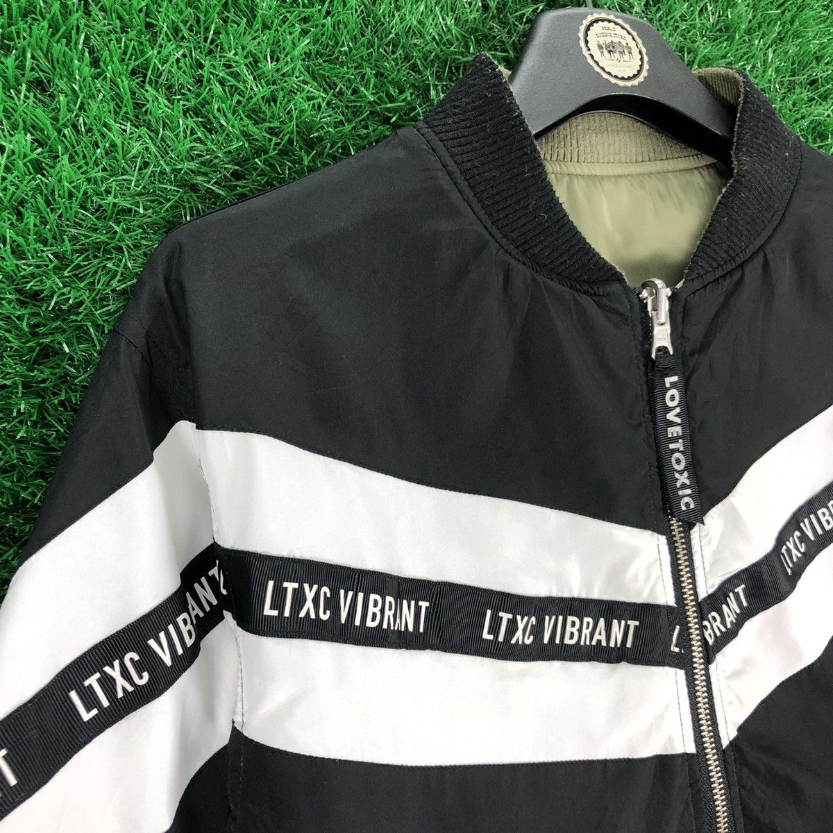 Japanese Brand Vintage Bomber Reversible Jacket Kid by Lovetoxic Size US XXS / EU 40 - 2 Thumbnail