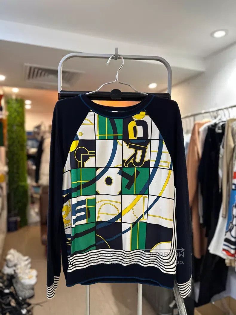 Hermes Hermes Classic geometric equestrian print raglan sleeve to Size M / US 6-8 / IT 42-44 - 1 Thumbnail