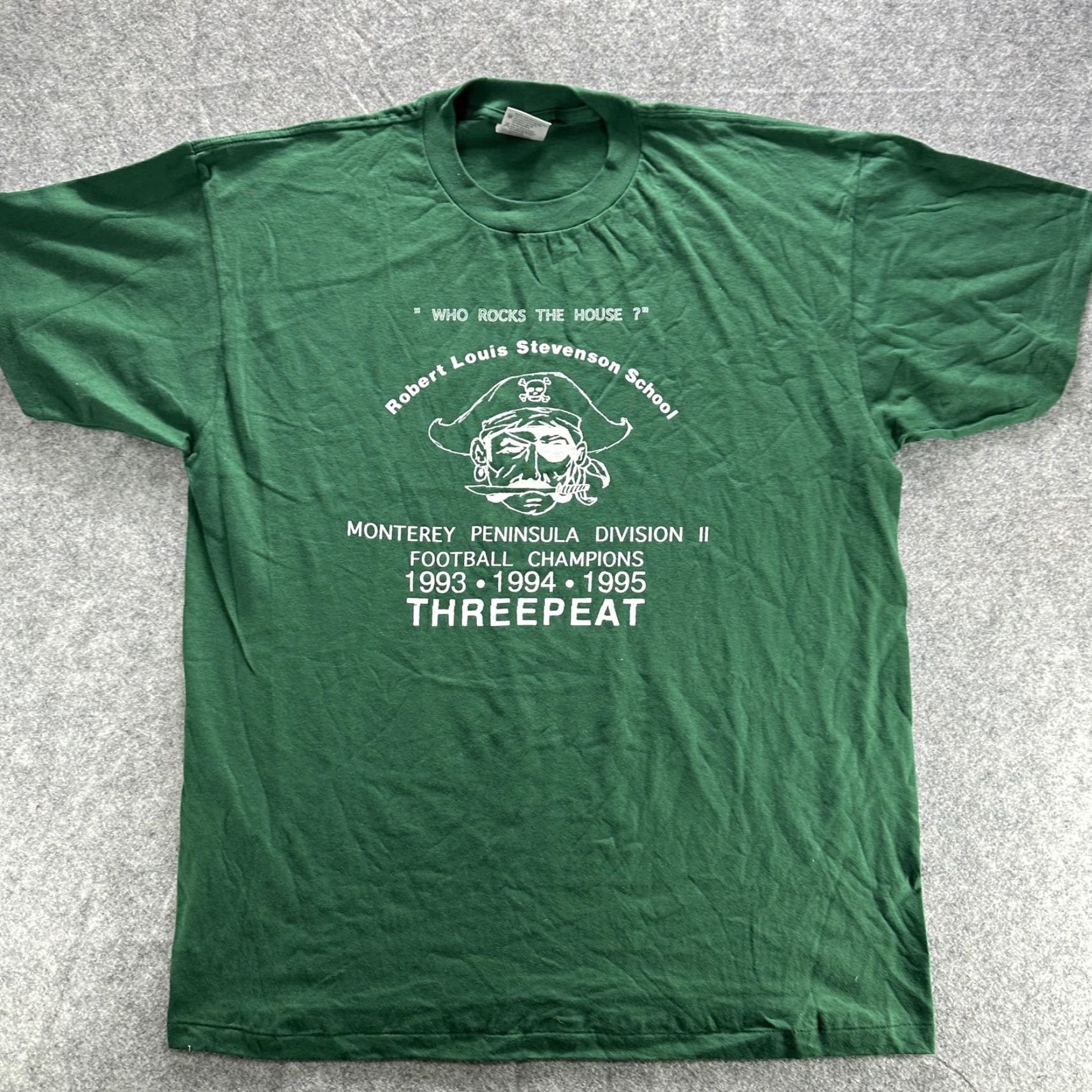 Vintage VINTAGE Robert Louis Stevenson School Shirt Mens XL Green Football Threepeat 90s Pirates Rock the House T-Shirt Size US XL / EU 56 / 4 - 2 Thumbnail