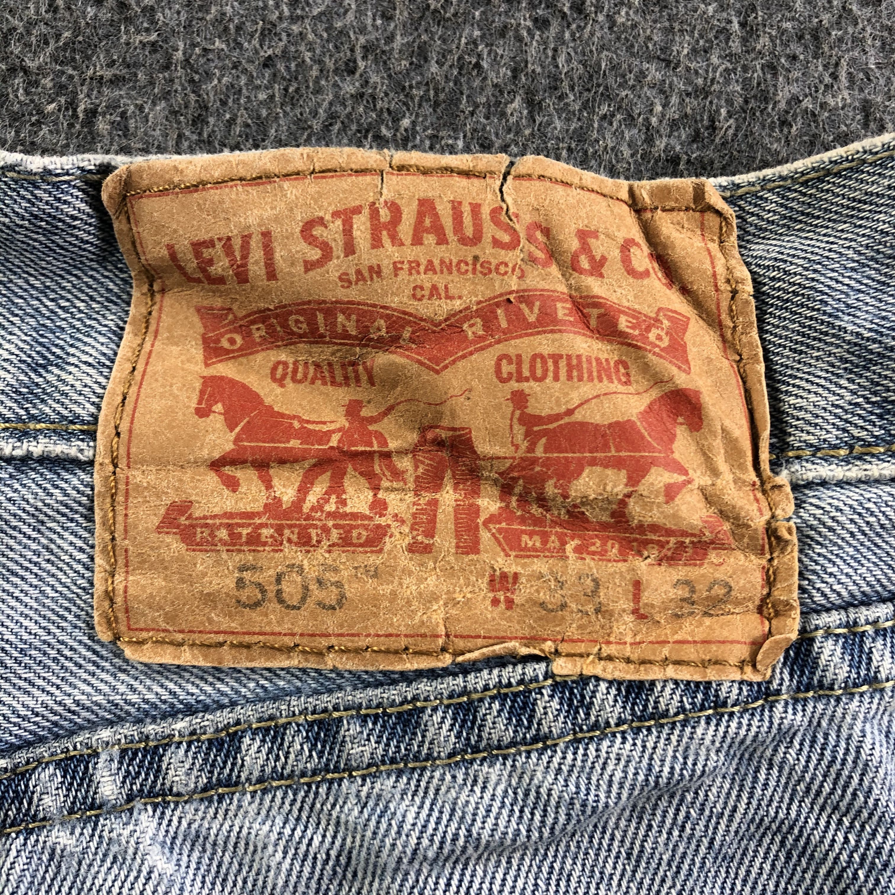 Levi's Vintage Blue Wash Levis 505 Jeans-J3298 Size US 35 - 5 Thumbnail