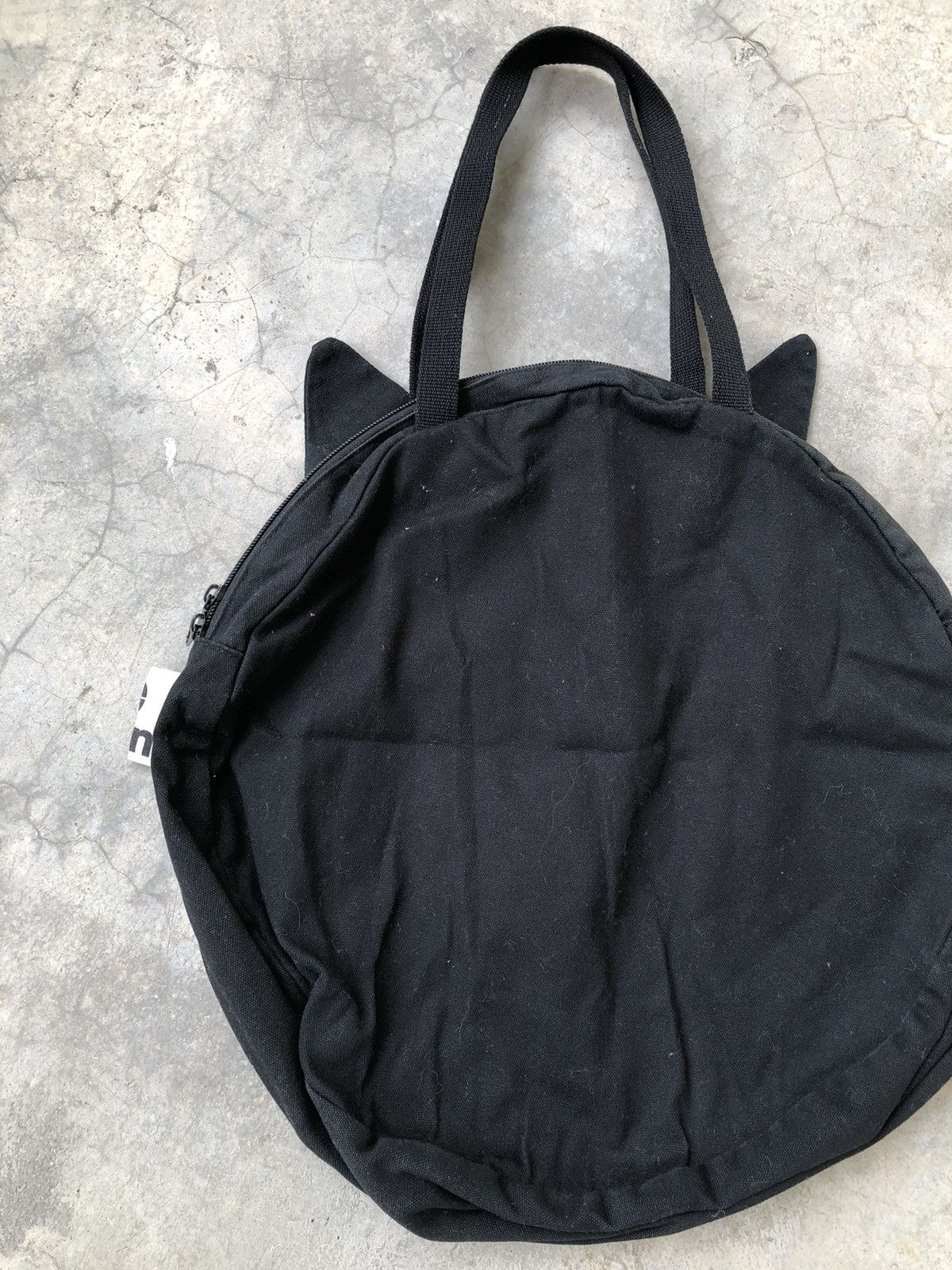 Ne-Net Ne-Net by Issey Miyake Big Cat Round Tote Bag Size ONE SIZE - 7 Thumbnail