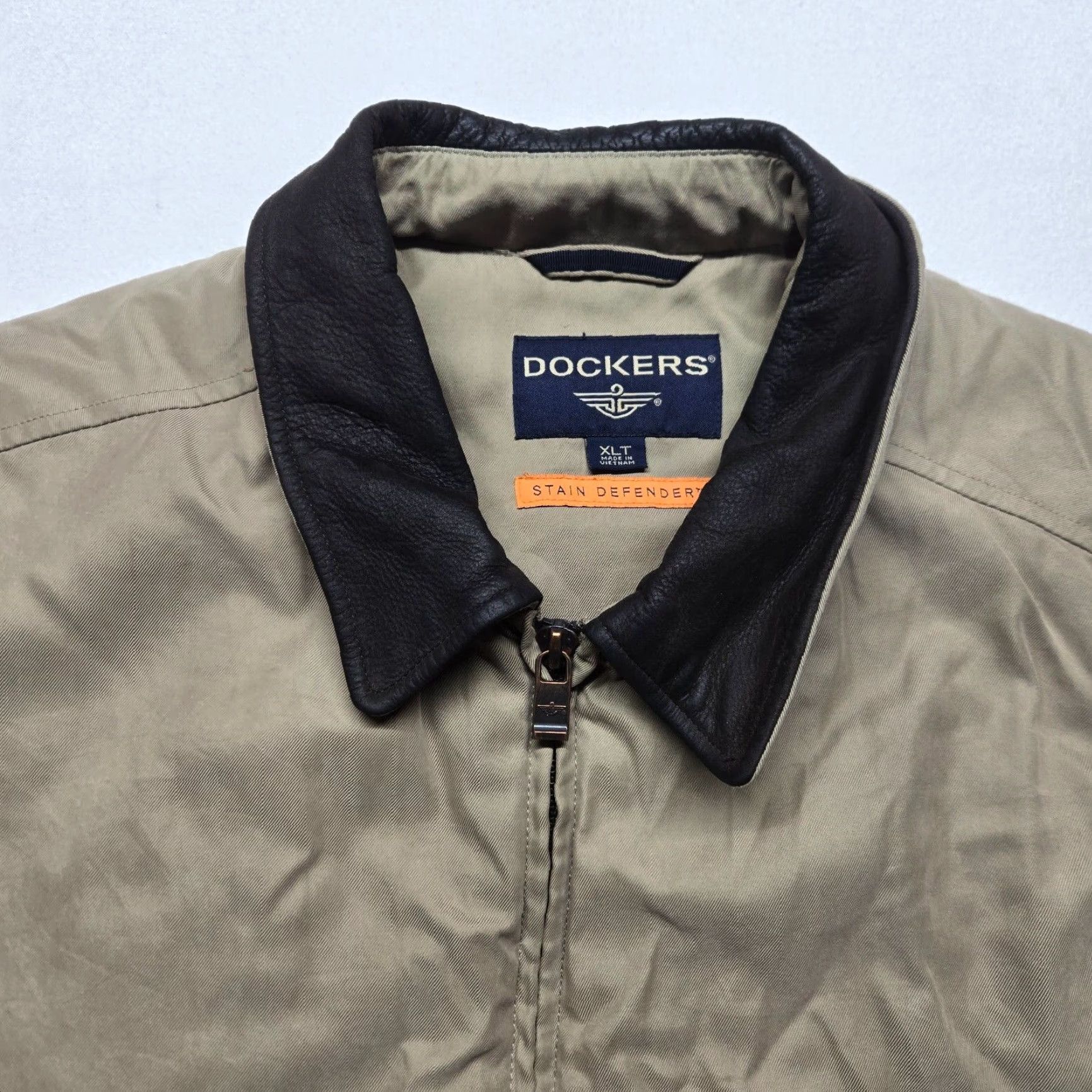 Dockers VINTAGE DOCKERS Jacket Bomber Mens XLT Beige Nylon Full Zip Stain Defender Premium Outdoor Fall Winter Mens Size US XL / EU 56 / 4 - 2 Thumbnail