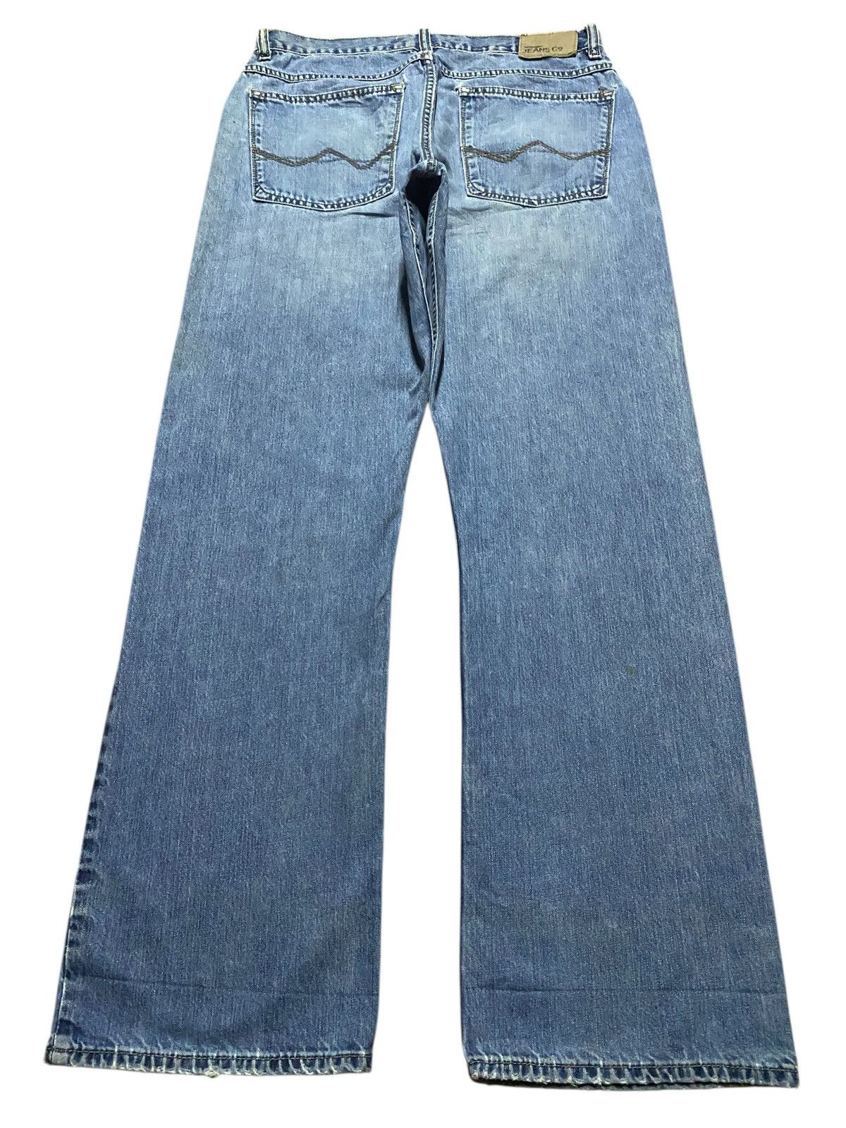 Wrangler Vintage Wrangler Relaxed Boot Light Wash Distressed Baggy Size US 32 / EU 48 - 2 Thumbnail